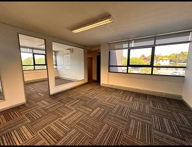 238M² OFFICE TO LET IN GREENSIDE